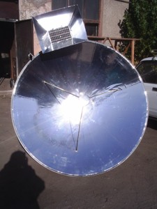 Автономная опытная солнечная установка для крекинга нефти.